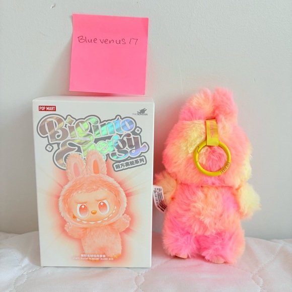 Pop Mart Big Into Energy Labubu Vinyl Plush - Loyalty - Picture 3 of 9